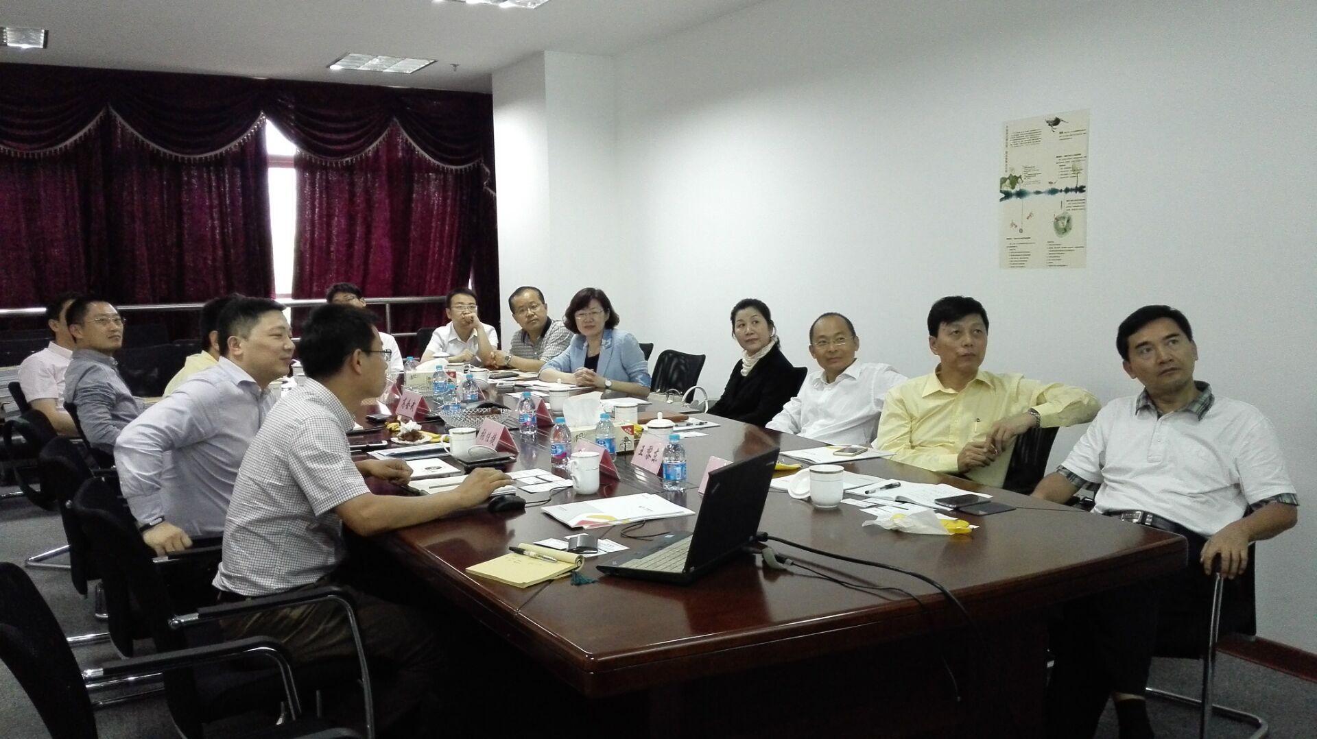 貴陽市委常委、副市長劉春成一行蒞臨中安科股份參觀訪問